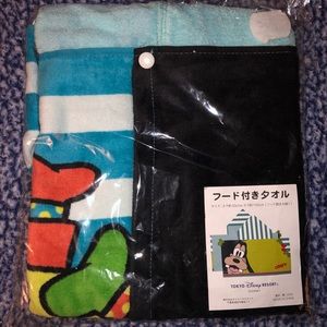 Tokyo Disney Resort Goofy Hooded Children’s Towel